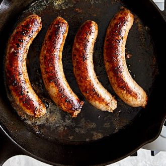 A step by step on how to cook brats on the stove. A simple yet very effective recipe that results in super flavorful and juicy bratwurst. | ifoodblogger.com