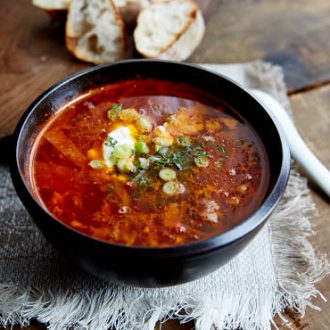 Traditional Ukrainian Borsch | ifoodblogger.com