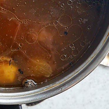 Beef Stock - Recipe and Instructions | ifoodblogger.com