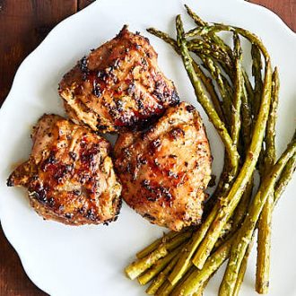 Grilled Marinated Skin-On Chicken Thighs | ifoodblogger.com